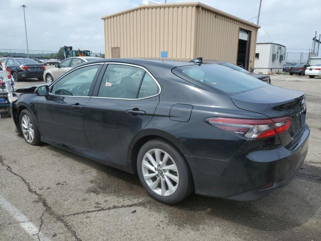 4T1C11AK0NU008689 Toyota Camry LE 2