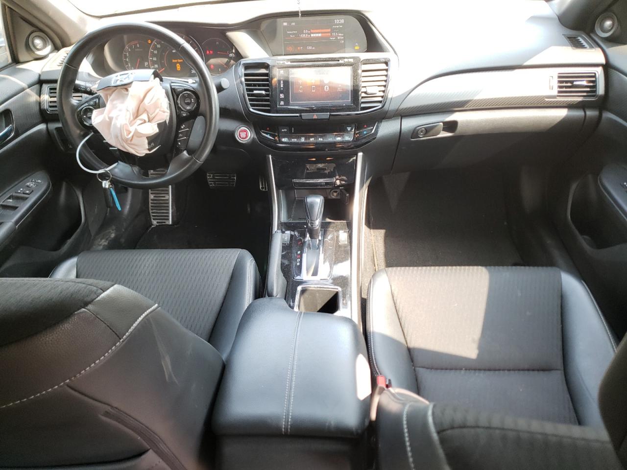 1HGCR2F62HA800557 HONDA ACCORD 2017