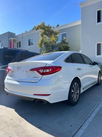VIN: 5NPE34AF5HH499013 Auction: COPART Lot: 59736313 Location: CA - VAN NUYS 5NPE34AF5HH499013 HYUNDAI SONATA 2017 WHITE Photo 4