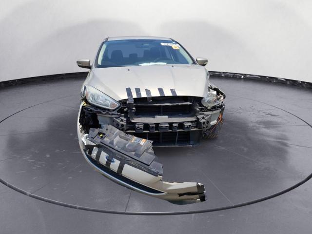 1FADP3F21FL203483 Ford FOCUS SE