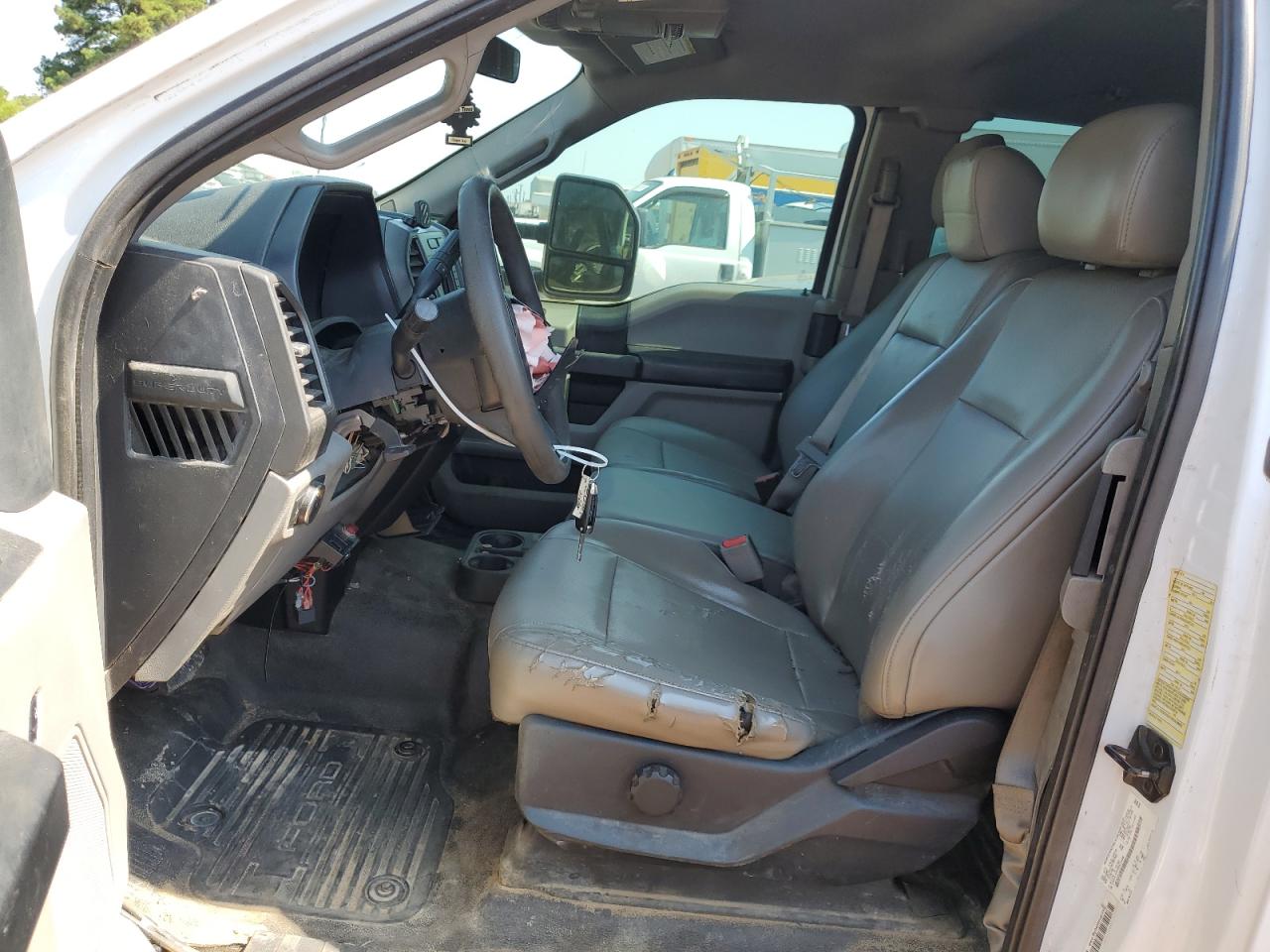 FORD F-550 SUPER DUTY