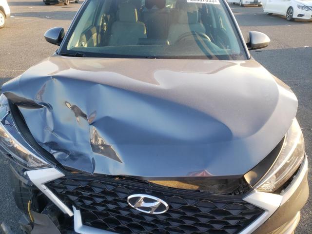 KM8J23A42KU933827 Hyundai TUCSON SE