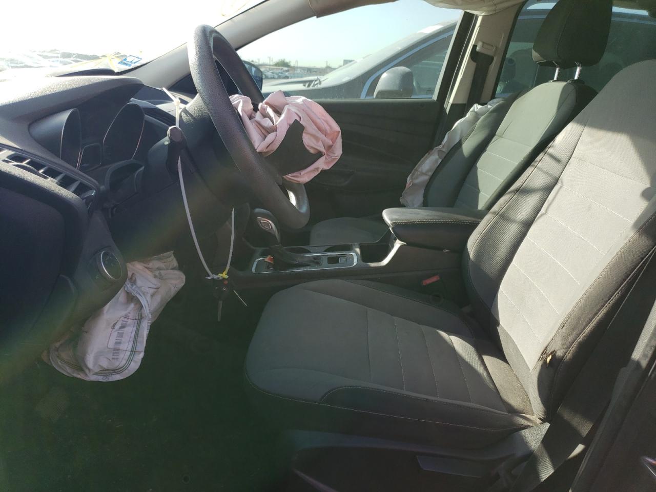 VIN: 1FMCU0F7XHUA81174 2017 FORD ESCAPE