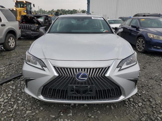 58ADA1C12MU004756 Lexus ES300 ES 300H 5