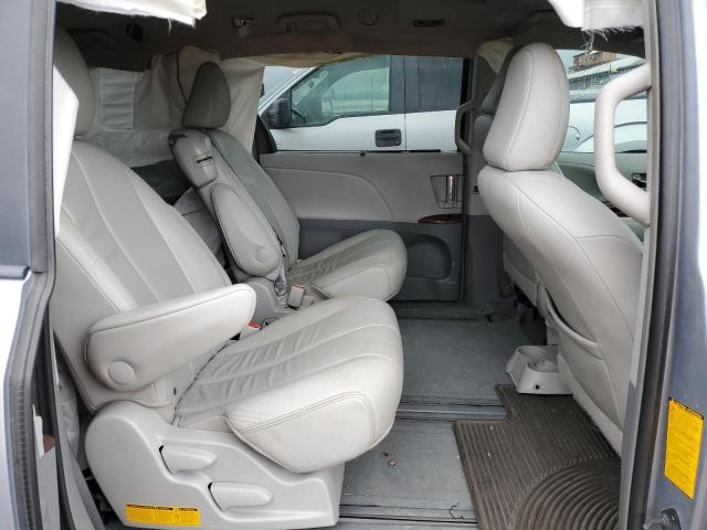 5TDYK3DC4ES430461 Toyota SIENNA XLE