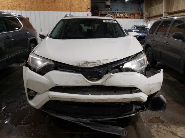 2018 TOYOTA RAV4 XLE - JTMWFREV8JJ187193