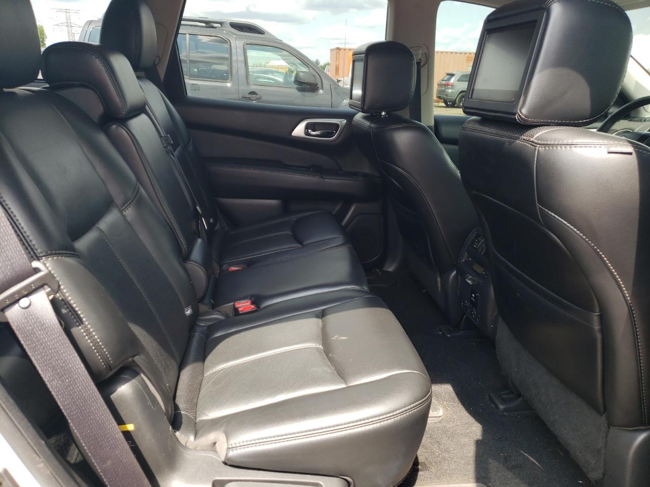 5N1DR2MMXHC632591 NISSAN PATHFINDER 2017