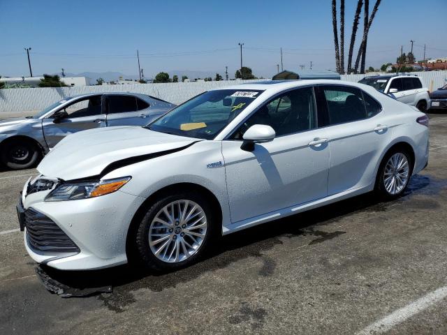 2018 Toyota Camry Hybrid 