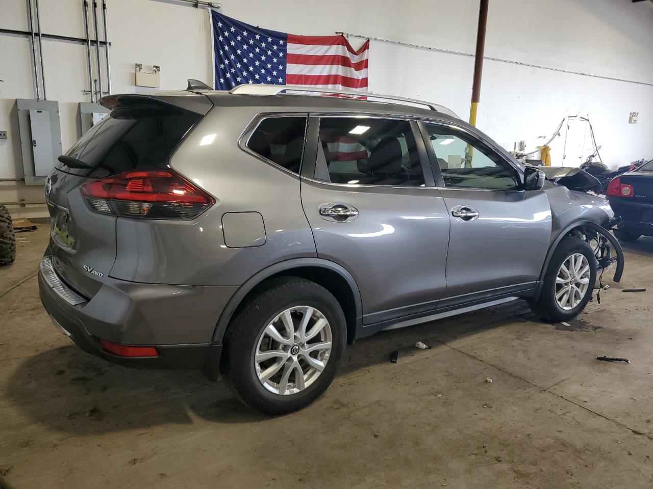 KNMAT2MV9JP609769 NISSAN ROGUE 2018