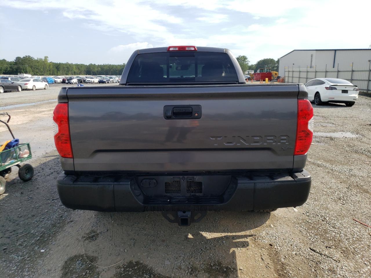 5TFRM5F12JX123087 TOYOTA TUNDRA 2018