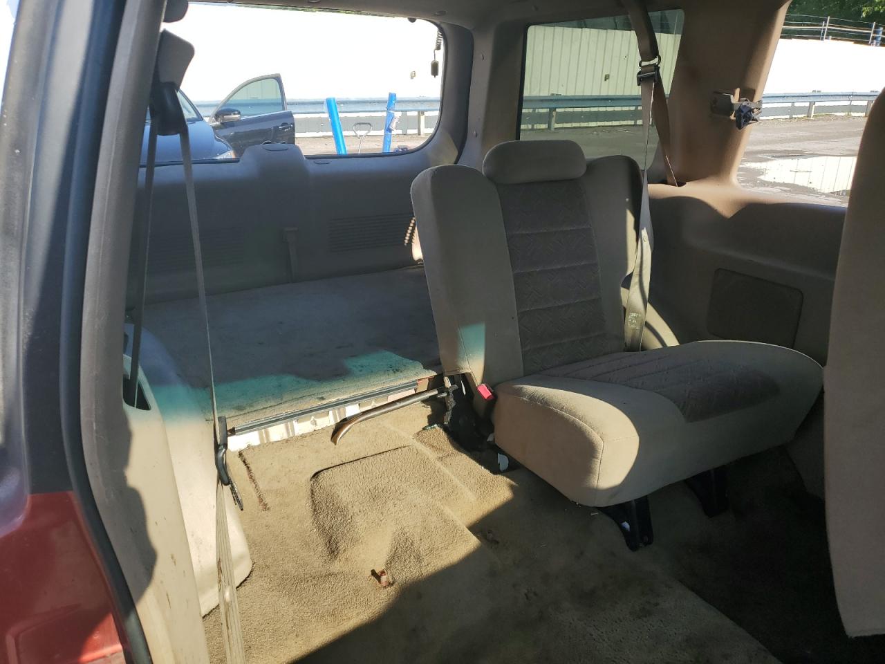 1FMYU24E9WUB68810 1998 Ford Explorer