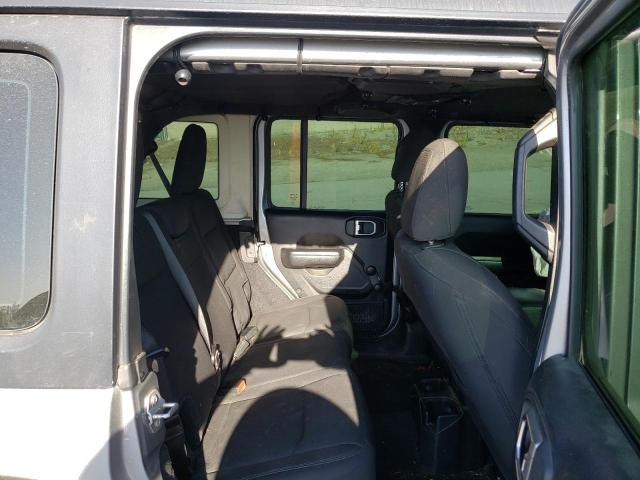 1C4HJXDG9JW304393 Jeep Wrangler Unlimited Sport