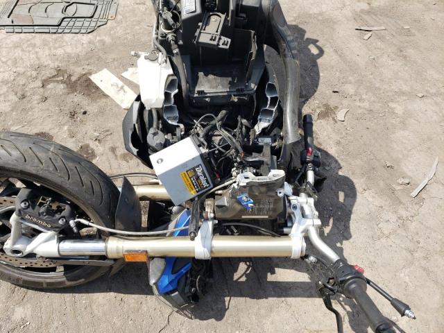2015 BMW F800 R - WB10B1400FZC97334