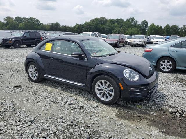 2018 VOLKSWAGEN BEETLE SE - 3VWJD7AT4JM700948
