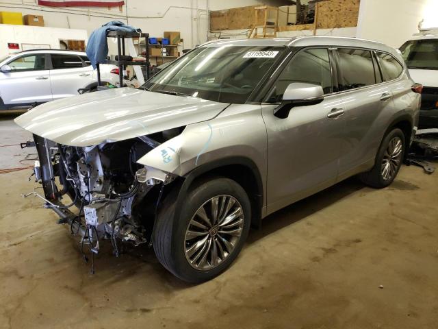 VIN 5TDFZRBH7LS039225 2020 Toyota Highlander, Platinum no.1