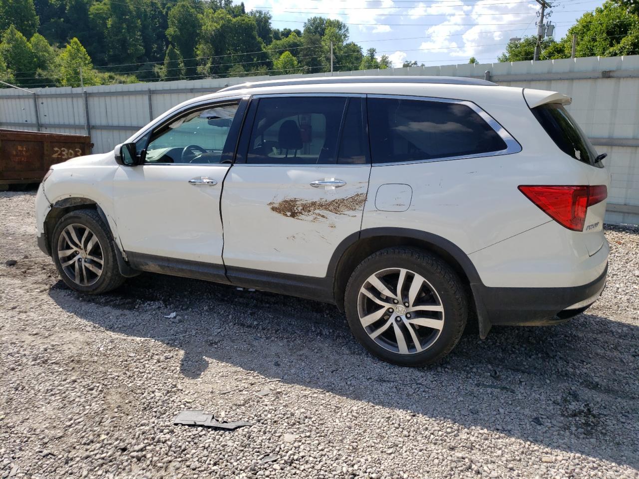 5FNYF6H97GB099483 HONDA PILOT 2016