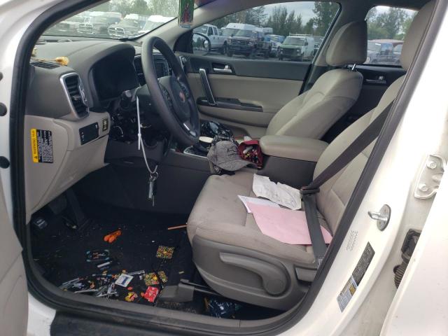 KNDPMCAC9H7155582 KIA Sportage Lx