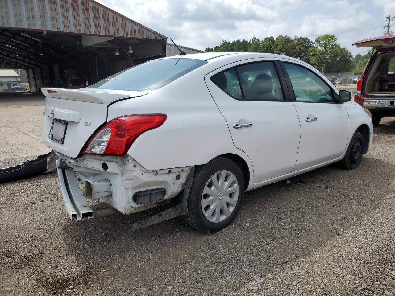 3N1CN7APXKL831873 NISSAN VERSA 2019