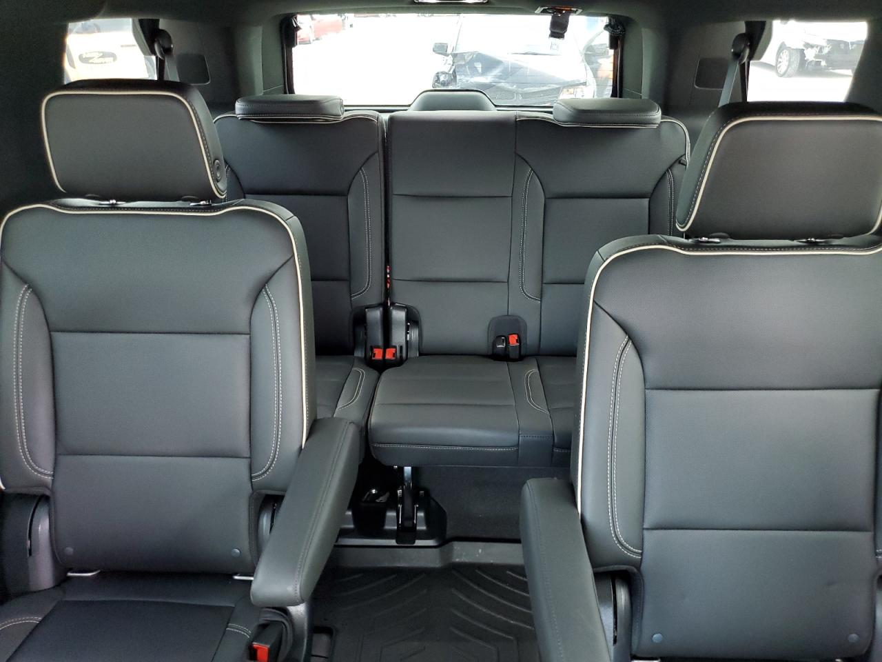 1GNSCSKD3NR132823 CHEVROLET TAHOE 2022