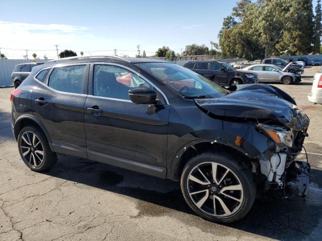 JN1BJ1CR0JW253729 Nissan Rogue Sport S