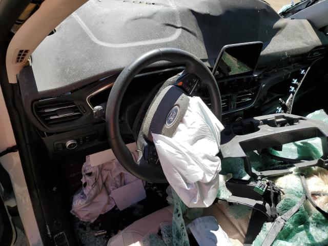 1FMCU9J96NUA10966 Ford Escape Titanium