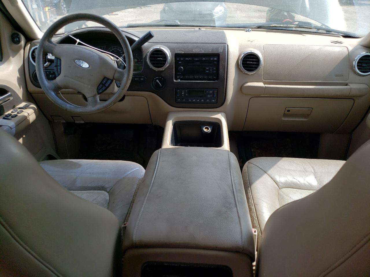 1FMFU18L04LA79124 2004 Ford Expedition Eddie Bauer