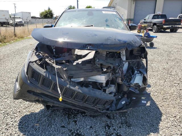 3C4NJCBB4KT726811 Jeep Compass Latitude