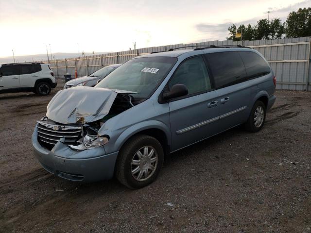 2005 Chrysler Town & Country Touring