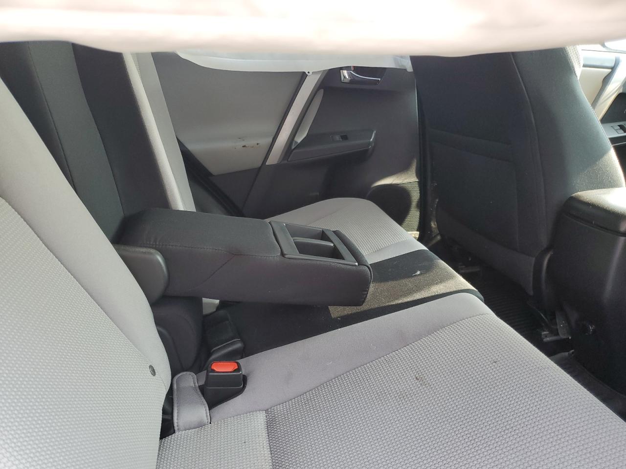 2T3RFREV9JW698765 TOYOTA RAV4 2018
