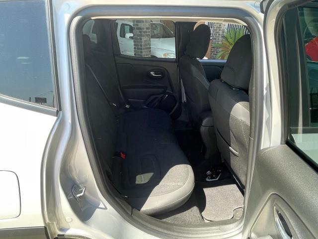 ZACCJABB8HPF12531 Jeep Renegade Latitude