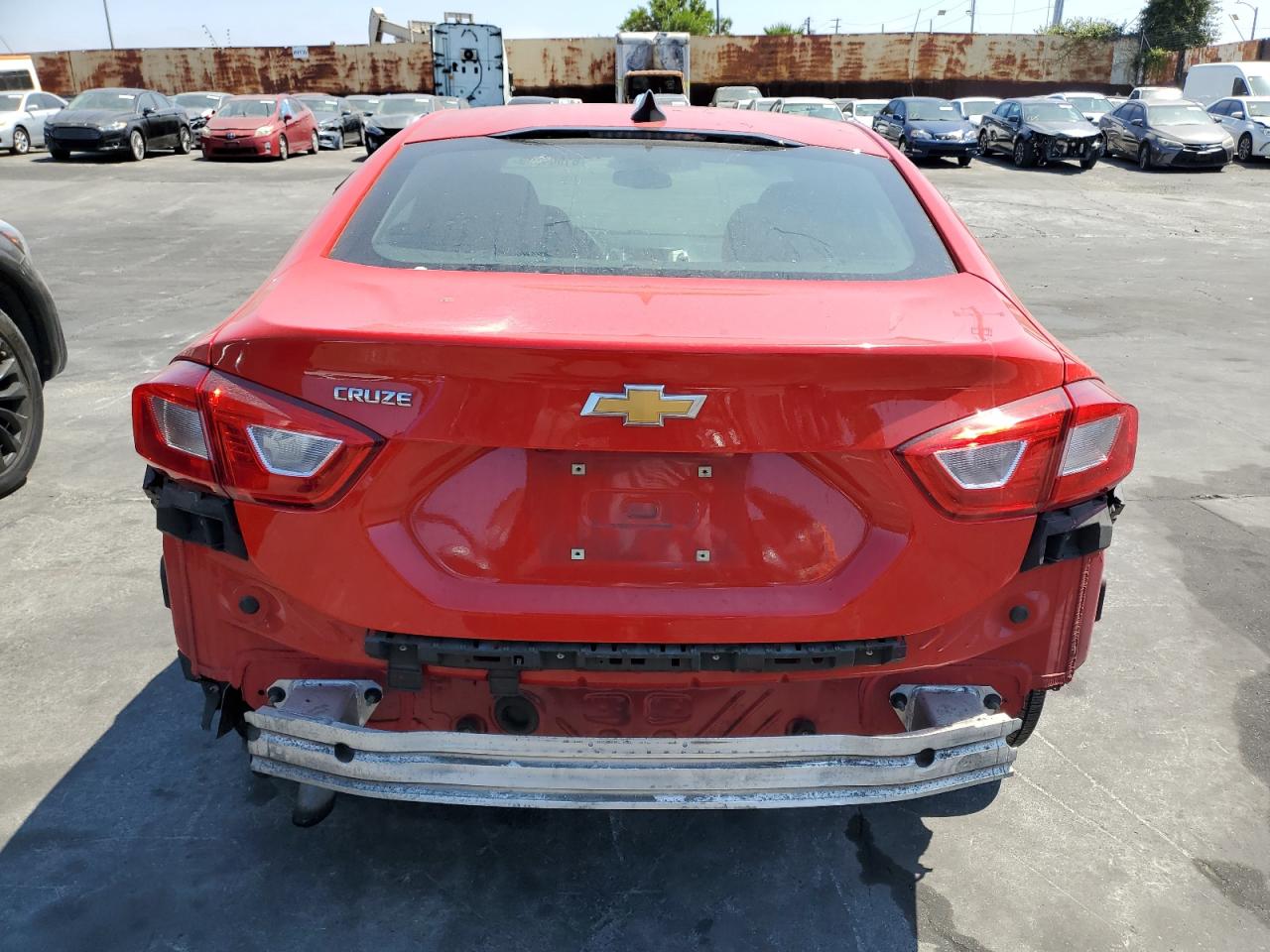 1G1BC5SM6J7212545 CHEVROLET CRUZE 2018