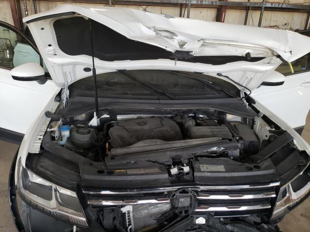 3VV2B7AX5JM204302 | 2018 Volkswagen tiguan se