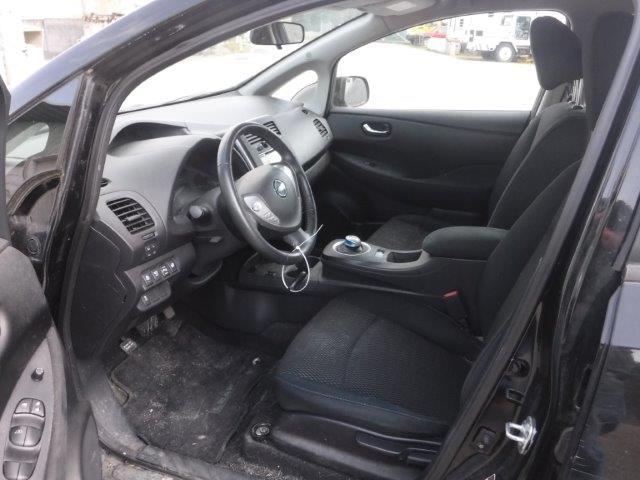 1N4AZ0CP8EC339930 Nissan LEAF S