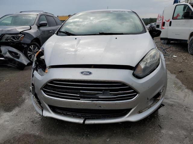 3FADP4BJ3JM117375 Ford FIESTA SE