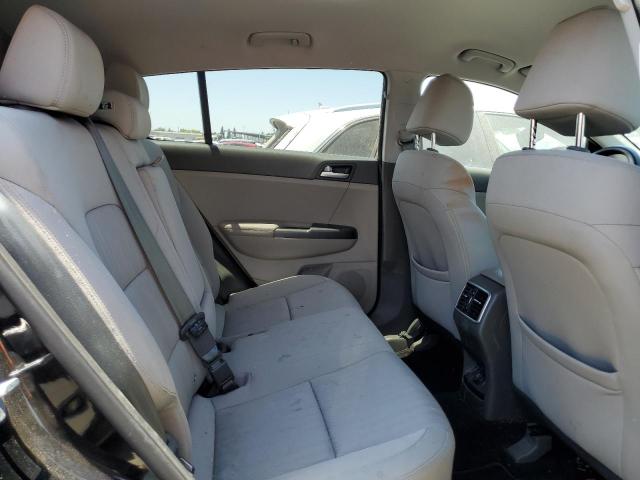 KNDPMCAC0H7041728 KIA Sportage Lx