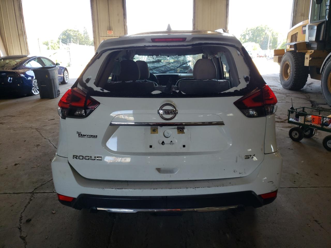 KNMAT2MT8HP589765 NISSAN ROGUE 2017