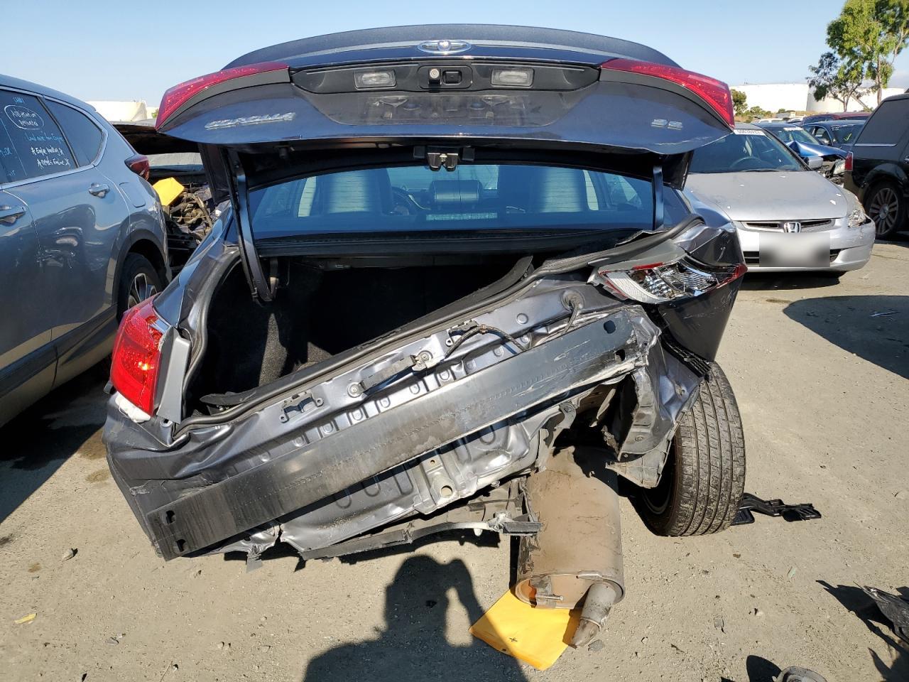 5YFBURHE8HP658586 TOYOTA COROLLA 2017