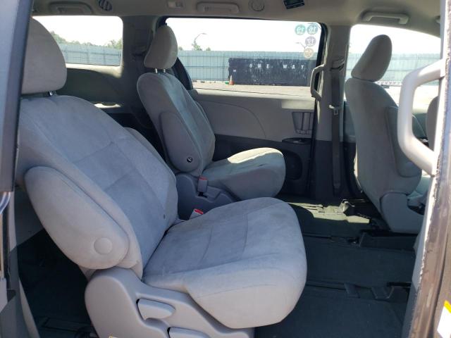 5TDZK3DC9FS639989 Toyota SIENNA