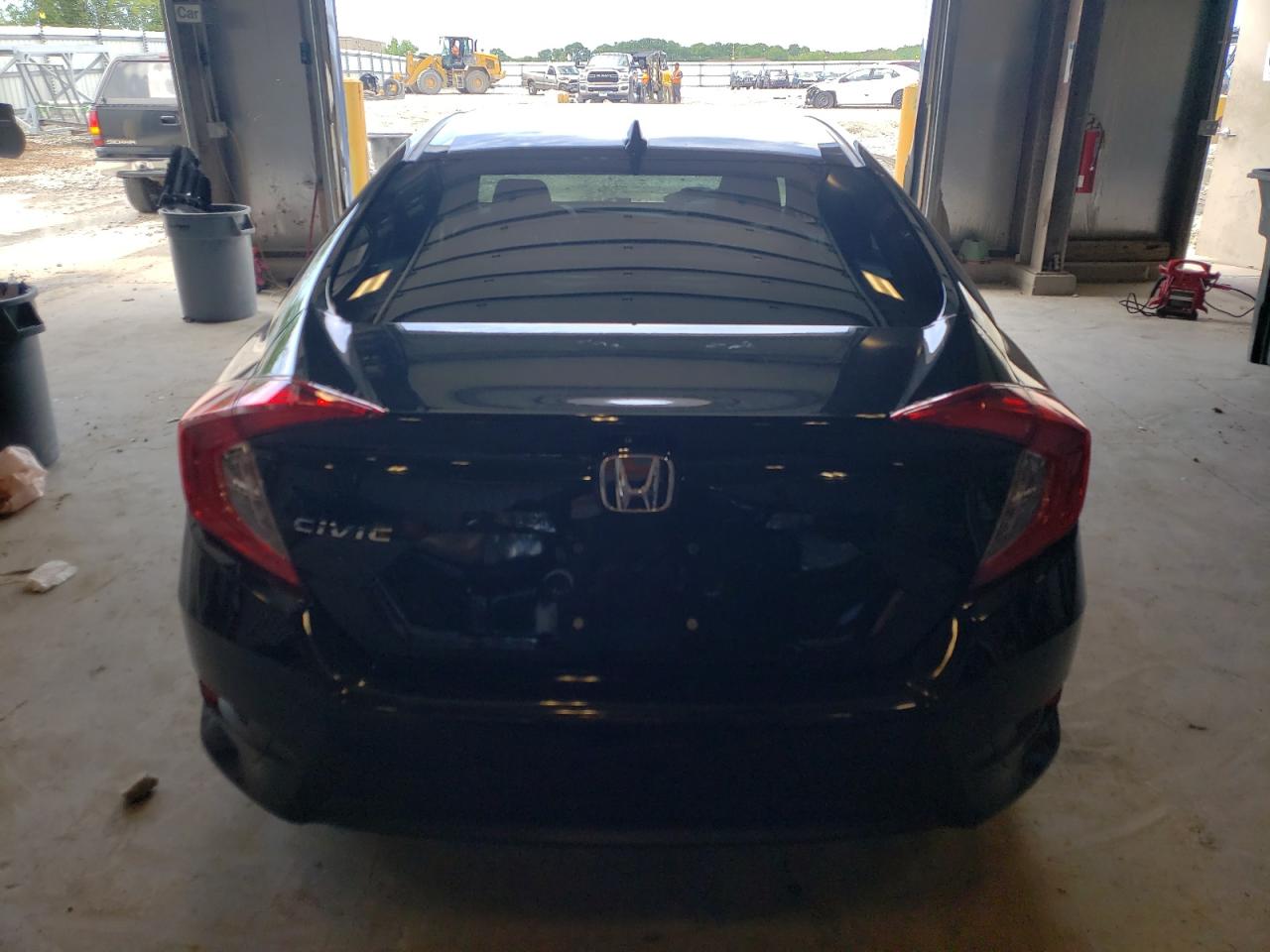 19XFC2F75HE011757 HONDA CIVIC 2017
