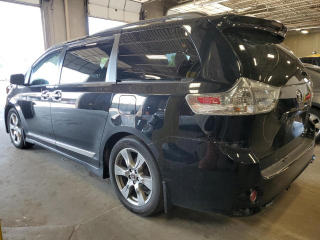 5TDXZ3DC6JS962859 2018 TOYOTA SIENNA, photo no. 2