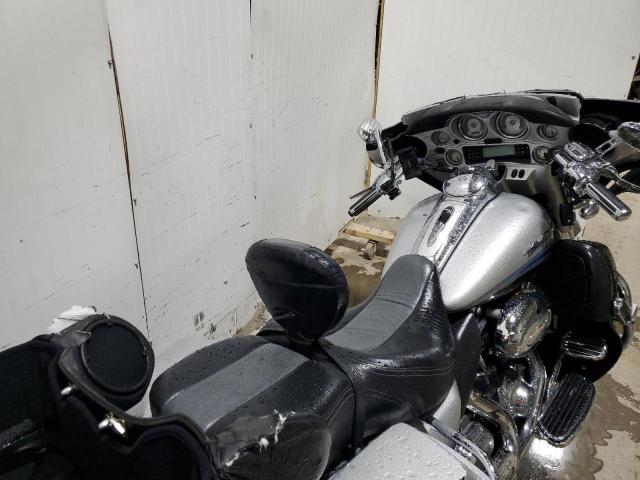 2009 HARLEY-DAVIDSON FLHTCUSE4 - 1HD1PR8199Y951702