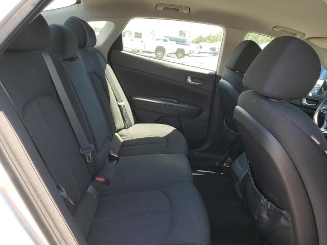 5XXGT4L36GG017784 KIA Optima Lx