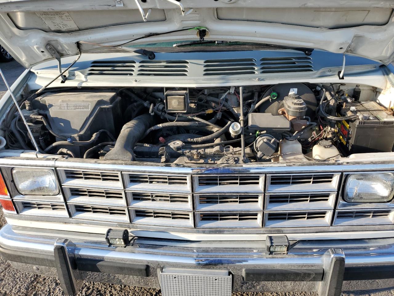 2B6HB21Y5NK100991 1992 Dodge Ram Van B250