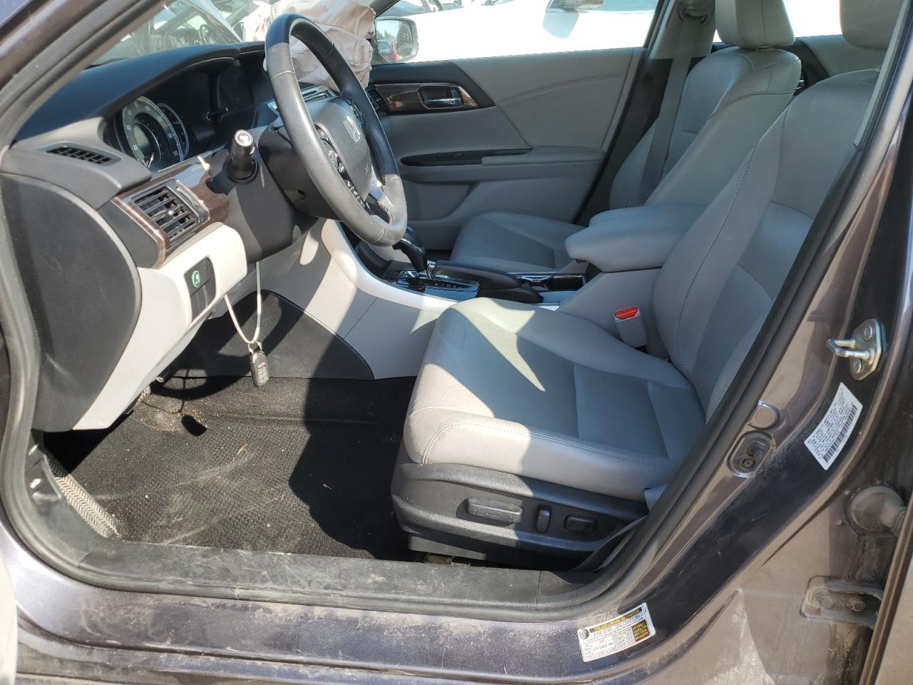 1HGCR2F83GA117945 HONDA ACCORD 2016