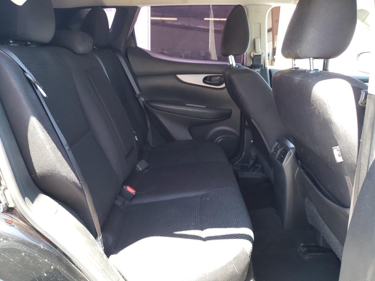 JN1BJ1CP1HW012996 NISSAN ROGUE 2017