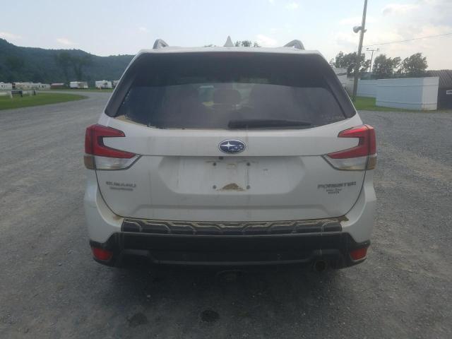 JF2SKAUC1KH444667 Subaru Forester Limited