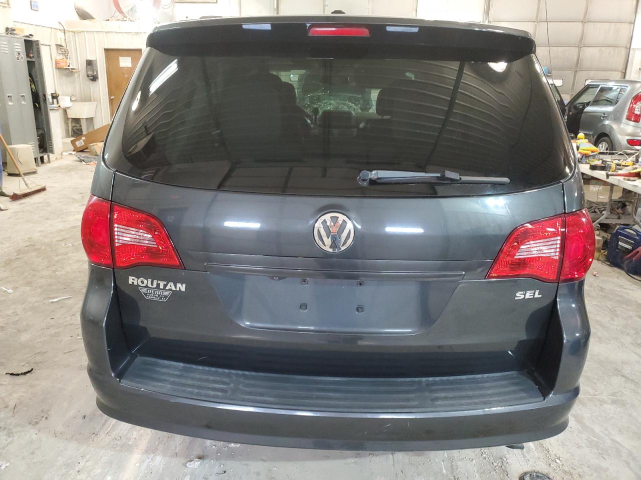 Lot #2172869503 2012 VOLKSWAGEN ROUTAN SEL