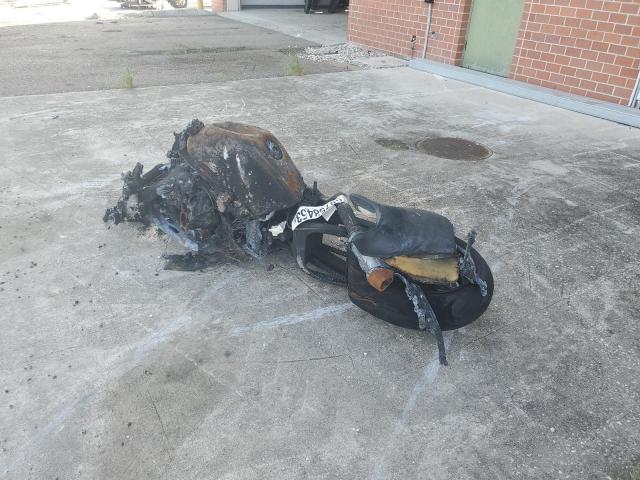YAMAHA YZFR6 L 2004 burn  gas JYARJ06E84A011542 photo #4