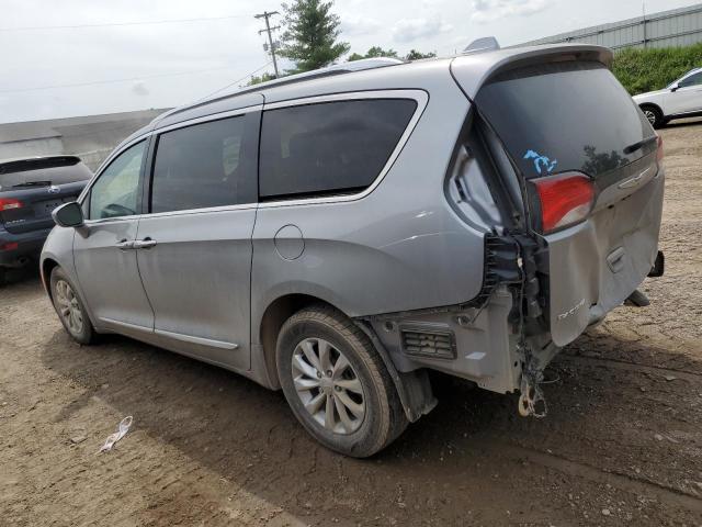 2C4RC1EG4HR538213 2017 CHRYSLER PACIFICA, photo no. 2