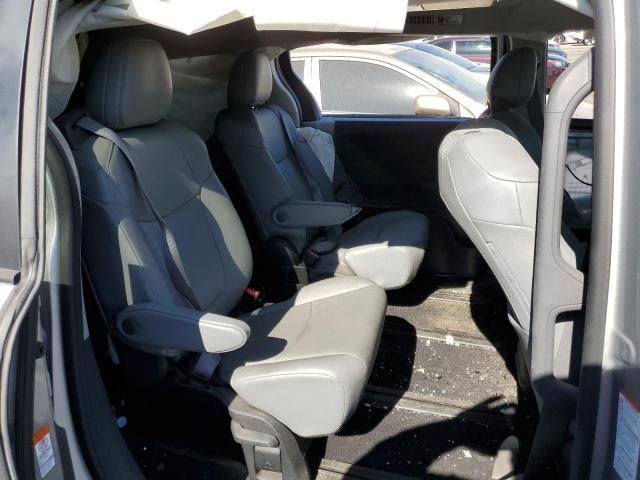 5TDJRKEC4NS087334 Toyota SIENNA XLE